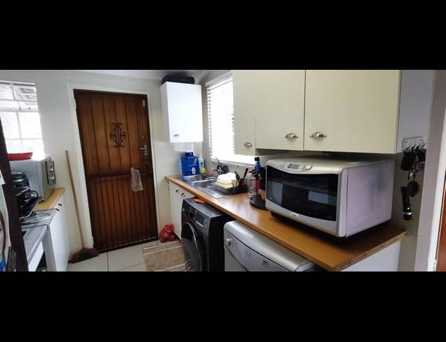 2 BEDROOM PROPERTY TO RENT IN RANDPARK RIDGE